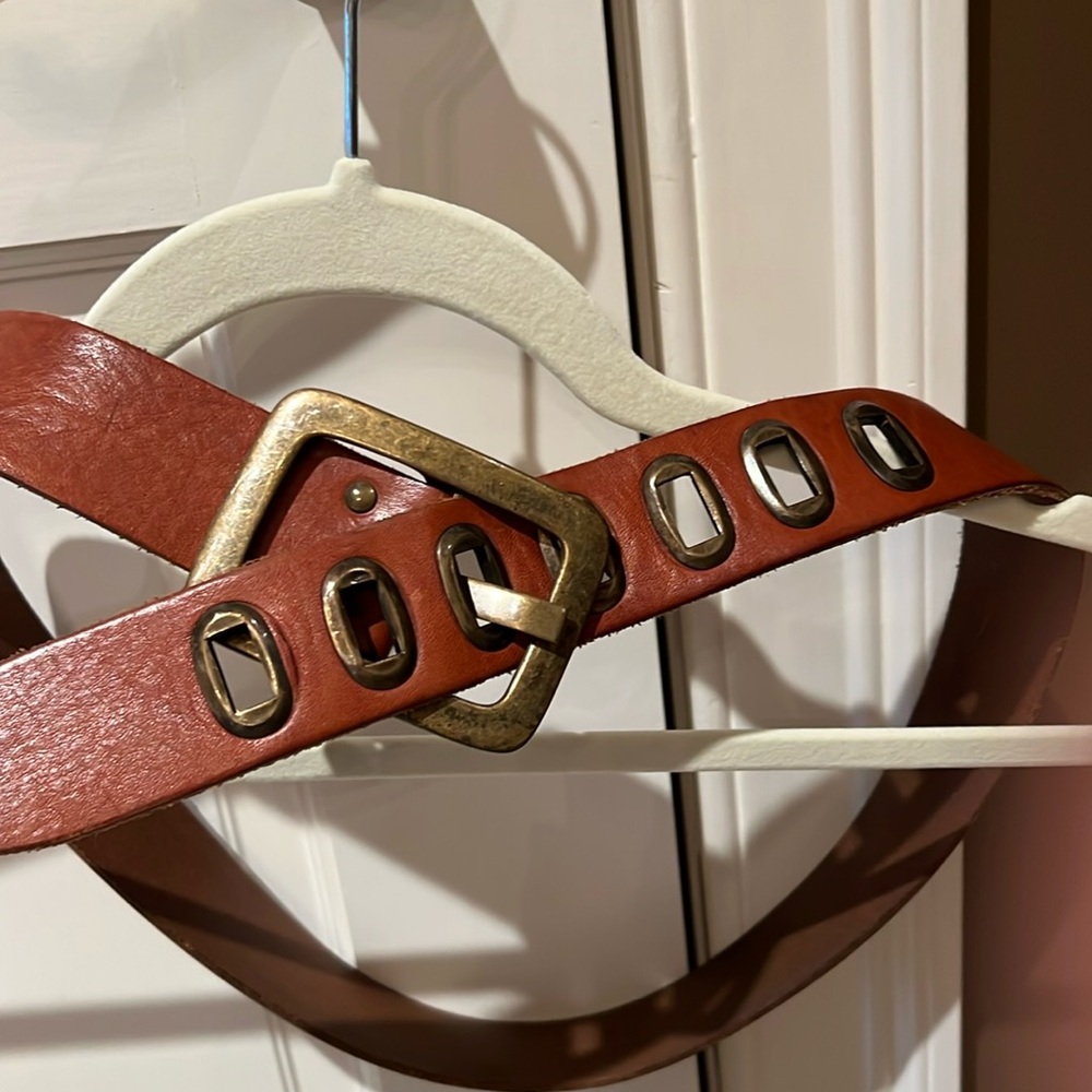 Theory tan leather  belt size s